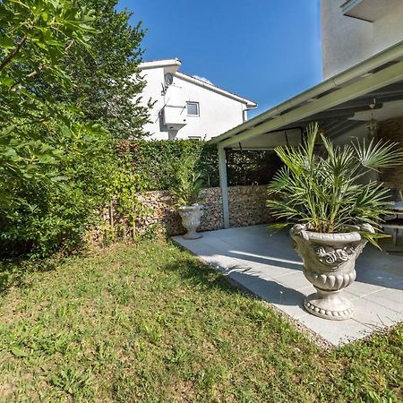 Apartment Pavic Garden Baška Dış mekan fotoğraf